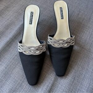Madeline Women's Black Mules with chain detail size 9M very little wear